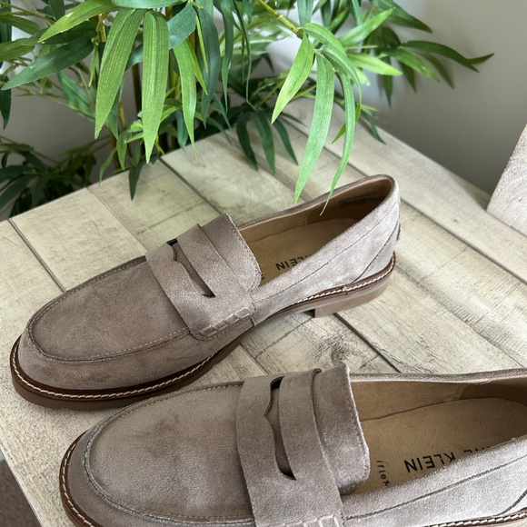 Anne Klein Everly Taupe Fabric Slip On Penny Loafers Women's Size 9.5M - Picture 7 of 14